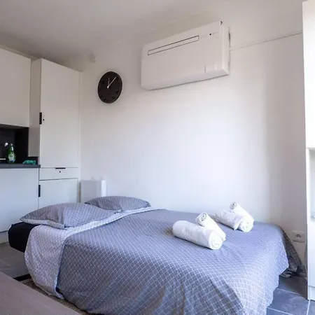 Apartamento Joli Appartement Antibes Parking Gratuit